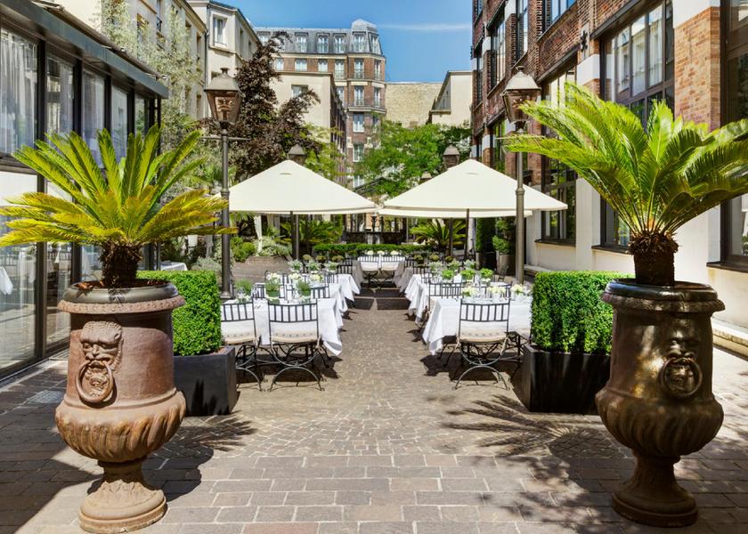 Île-de-France Paris Hotel Exterior