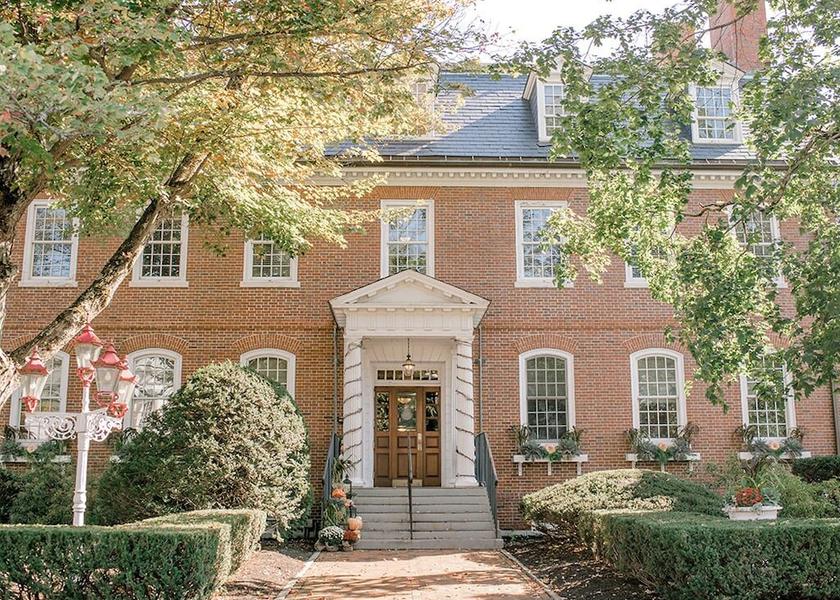 New Hampshire Exeter Facade