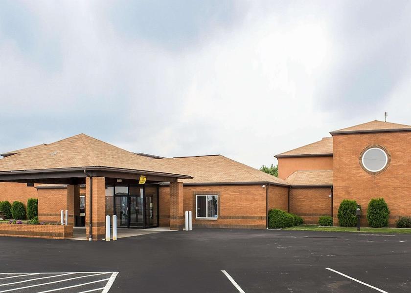 Pennsylvania Clarion Exterior Detail