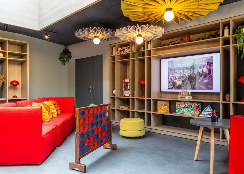 Hauts-de-France Compiegne Amenity