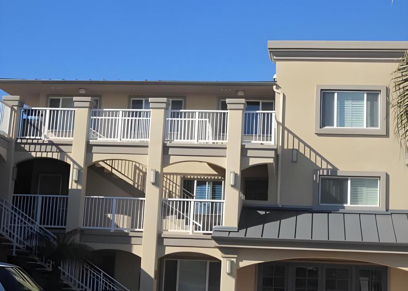 California San Diego Hotel Exterior