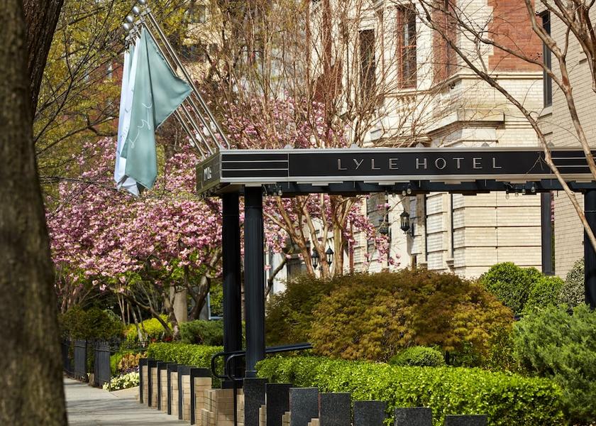 Virginia Washington Primary image