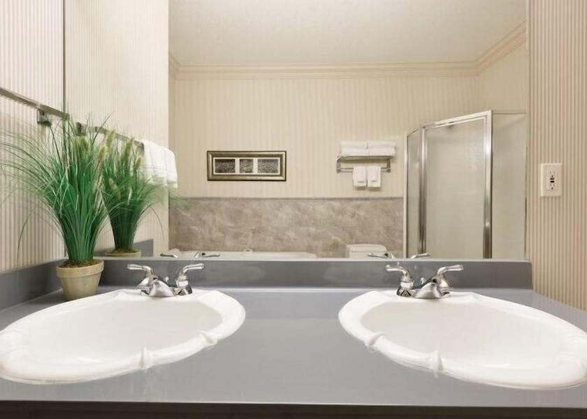 Alberta Lloydminster Bathroom