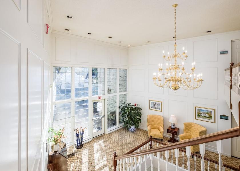 Connecticut Farmington Interior Entrance