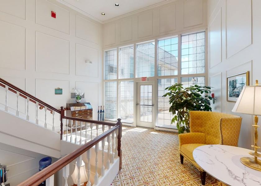 Connecticut Farmington Lobby