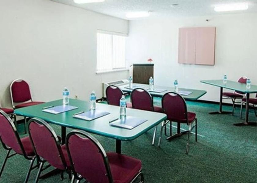 Missouri Maryland Heights Business center