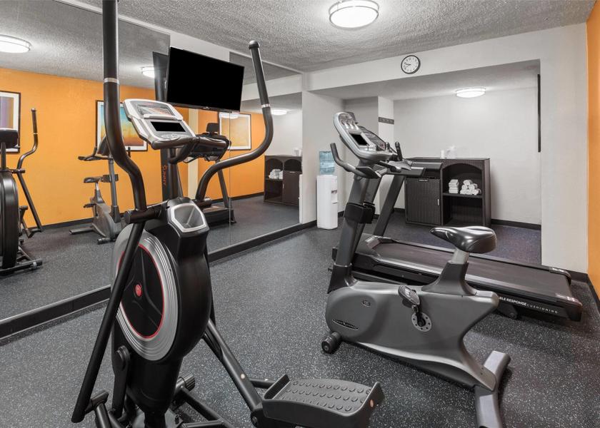 Michigan Detroit Health club  fitness center  gym