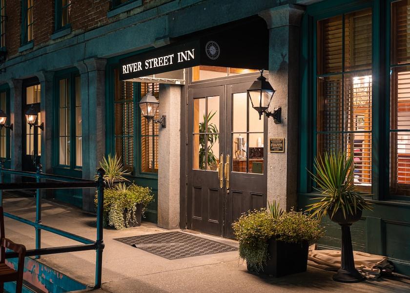 Georgia Savannah Exterior Detail