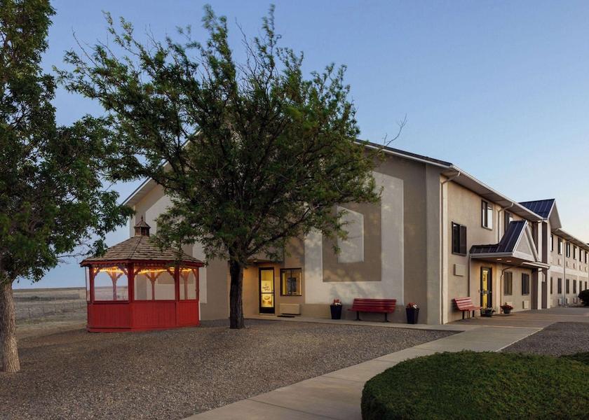 New Mexico Vaughn Exterior Detail