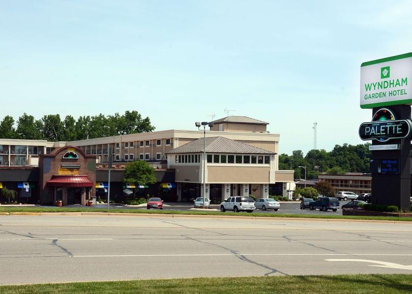 Indiana Warsaw Exterior Detail