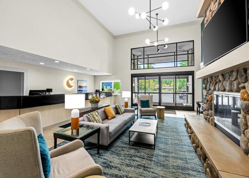 Michigan Traverse City Lobby