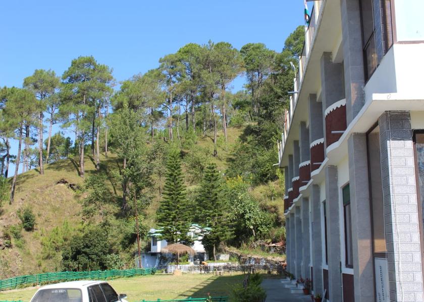 Uttarakhand Ranikhet Hotel Exterior