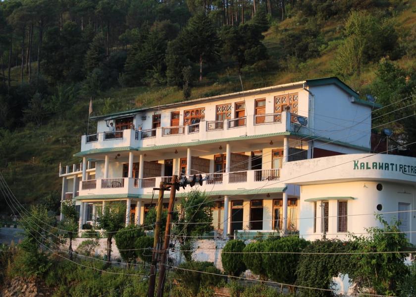 Uttarakhand Ranikhet Hotel Exterior