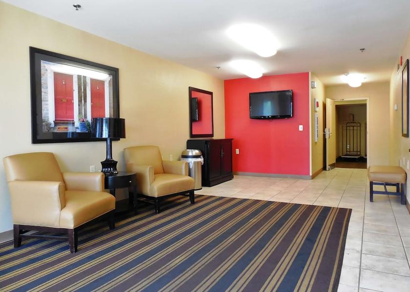 Virginia Newport News Lobby