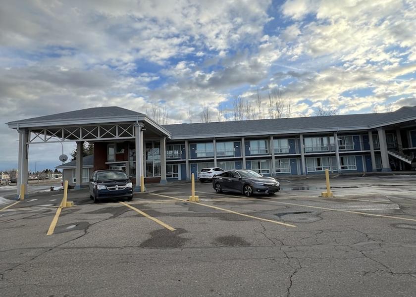 Alberta Lethbridge Front of property