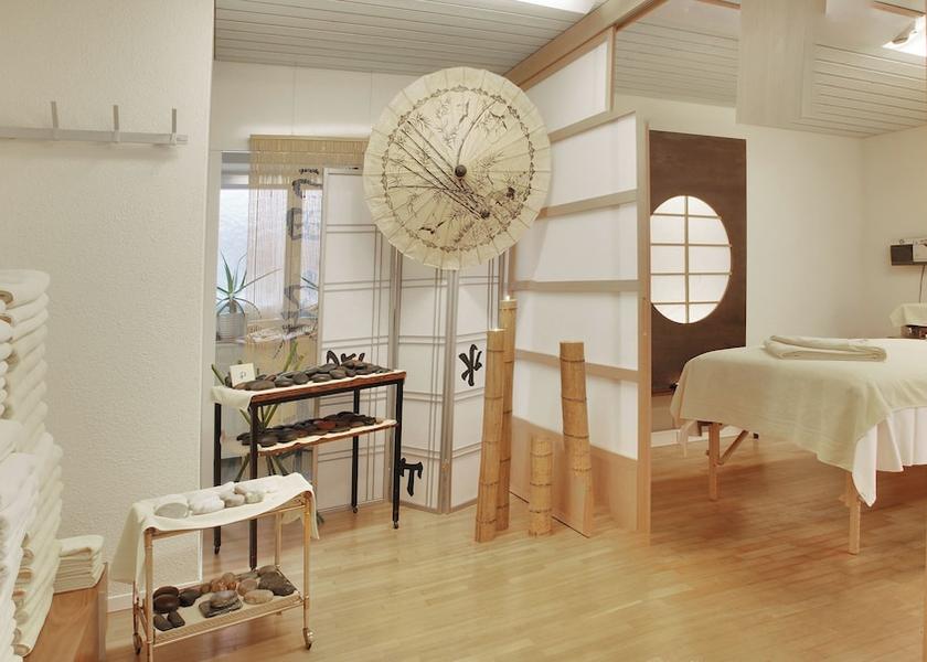 Graubuenden Arosa Facial