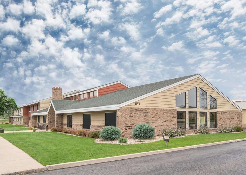 Minnesota Worthington Exterior Detail