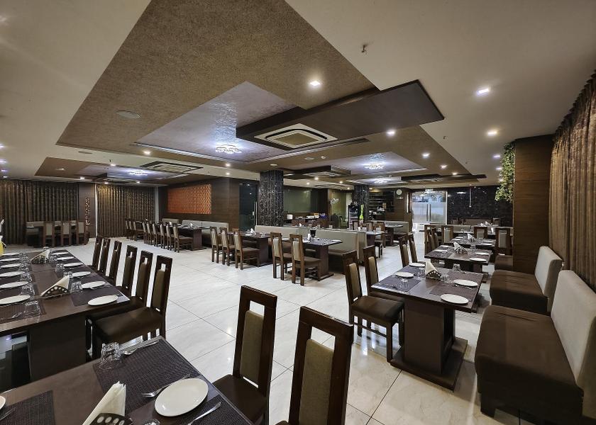 Gujarat Ahmedabad Food & Dining