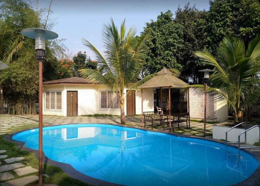 Maharashtra Pune Pool