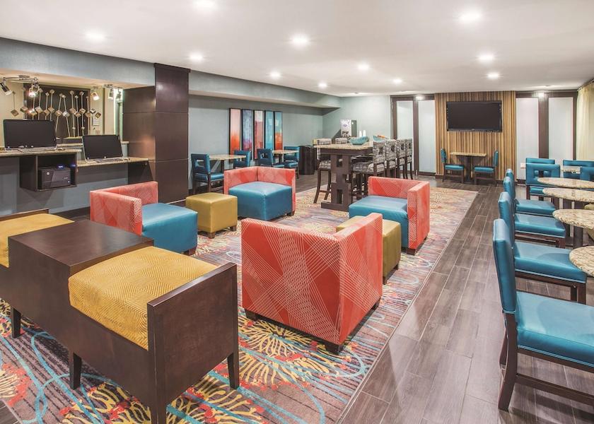 Illinois O'Fallon Lobby