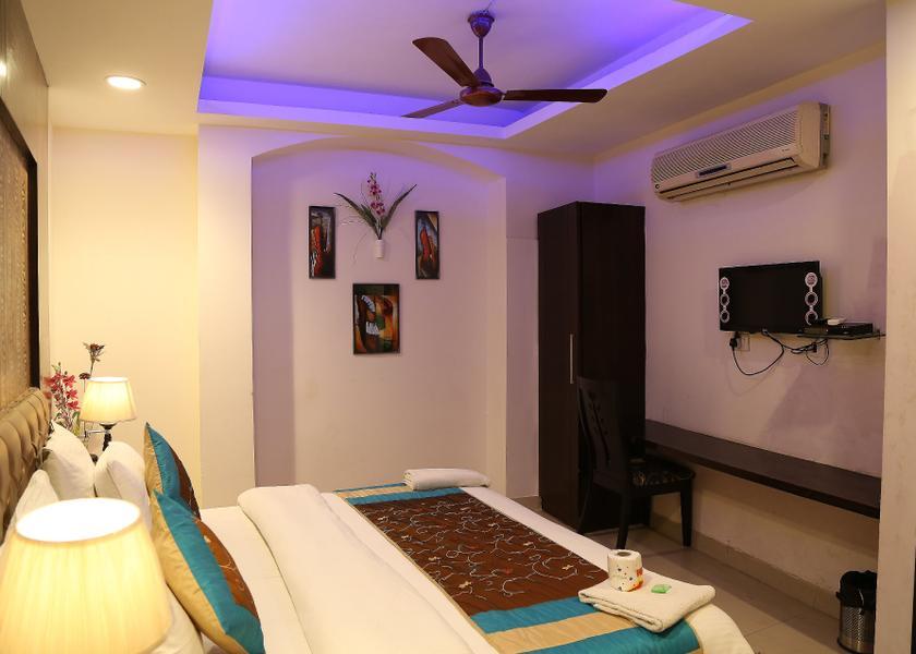 Delhi Delhi 1025