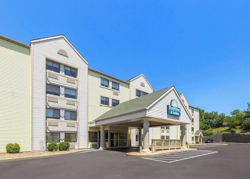 Missouri Kansas City Exterior Detail