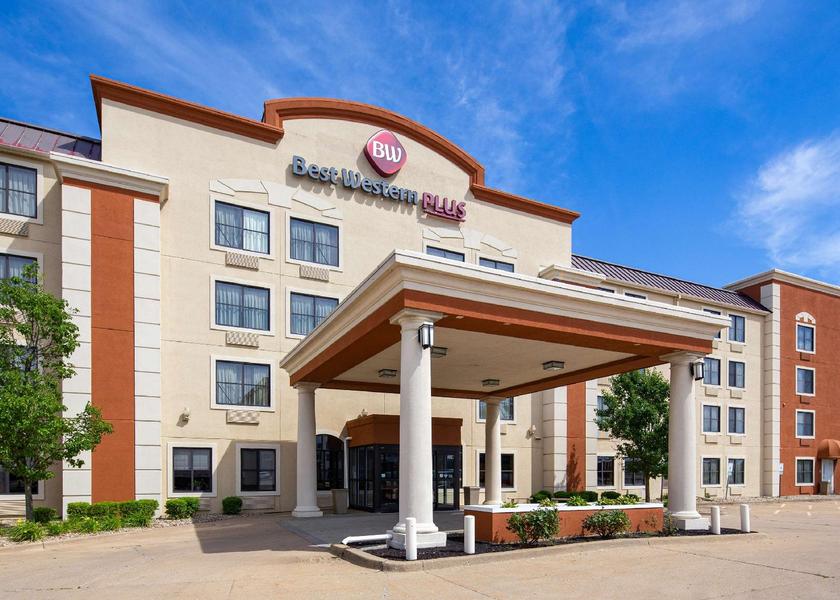 Illinois East Peoria Hotel Exterior
