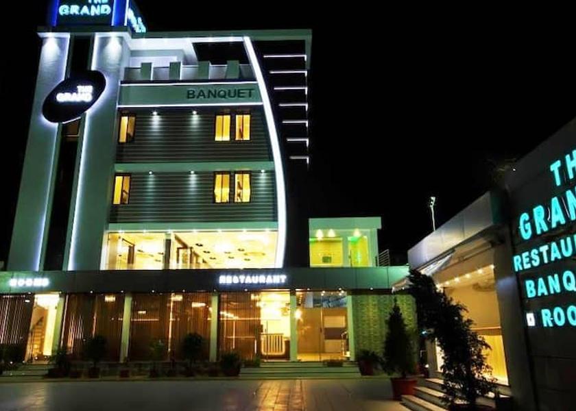Gujarat Anand the grand hotel night