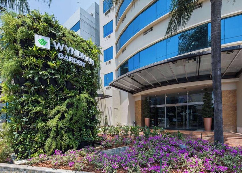 Pichincha Guayaquil Exterior Detail