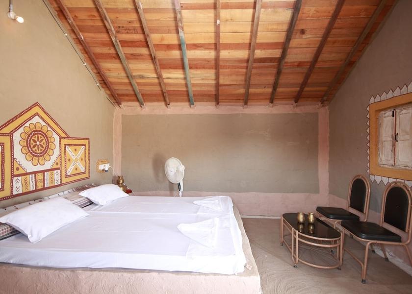 Gujarat Hodka Room
