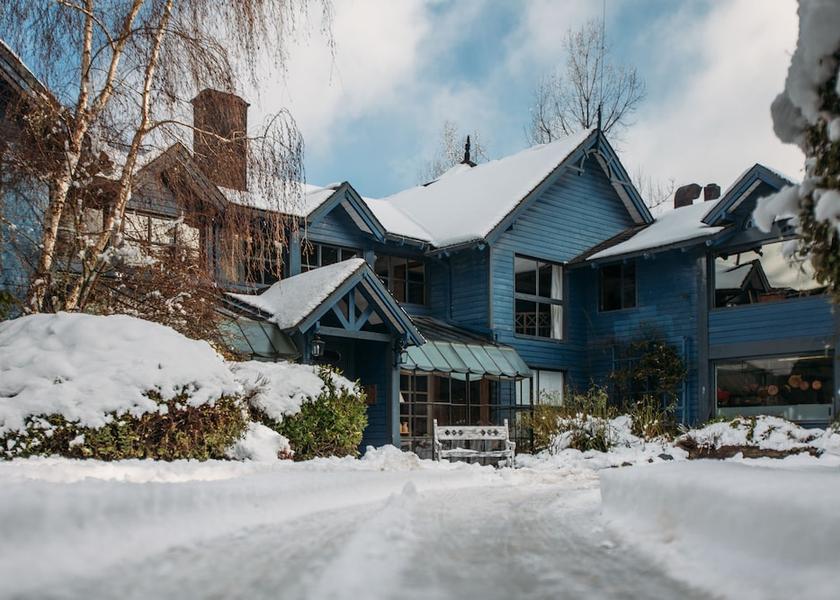  Villa La Angostura Exterior Detail