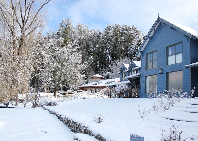  Villa La Angostura Exterior Detail