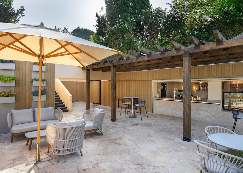 Poolside bar