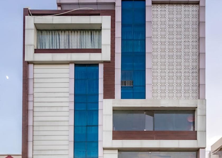 Uttar Pradesh Gorakhpur Front of property