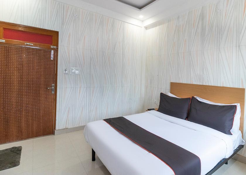 Uttar Pradesh Prayagraj Classic Room