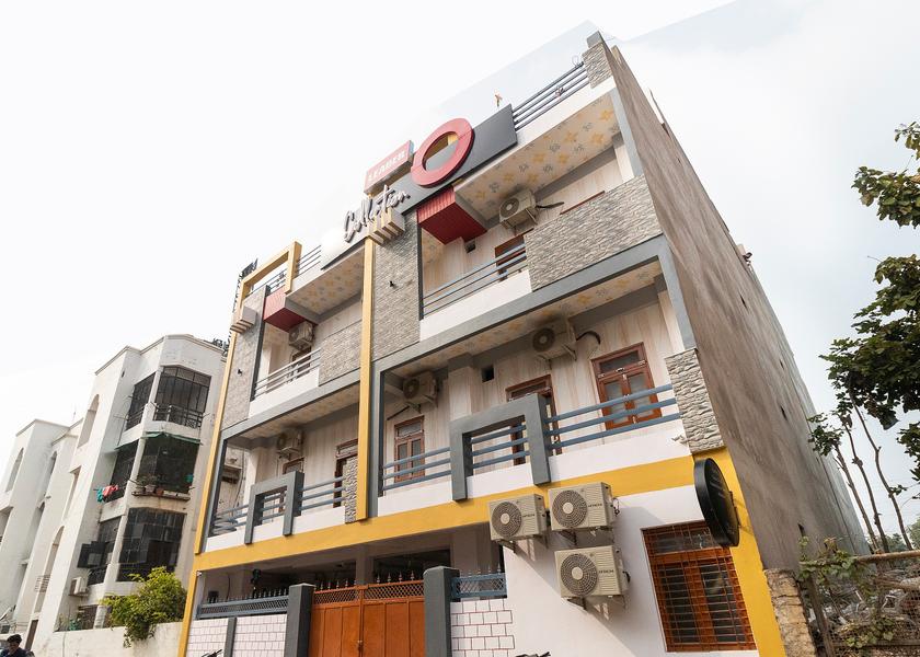 Uttar Pradesh Prayagraj Hotel Exterior