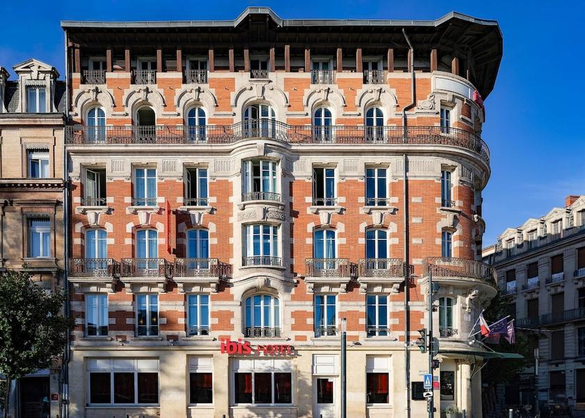 Occitanie Toulouse Exterior Detail