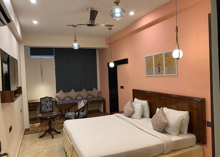 Uttar Pradesh Noida Deluxe Room