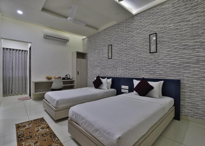 Gujarat Vadodara Premium Room