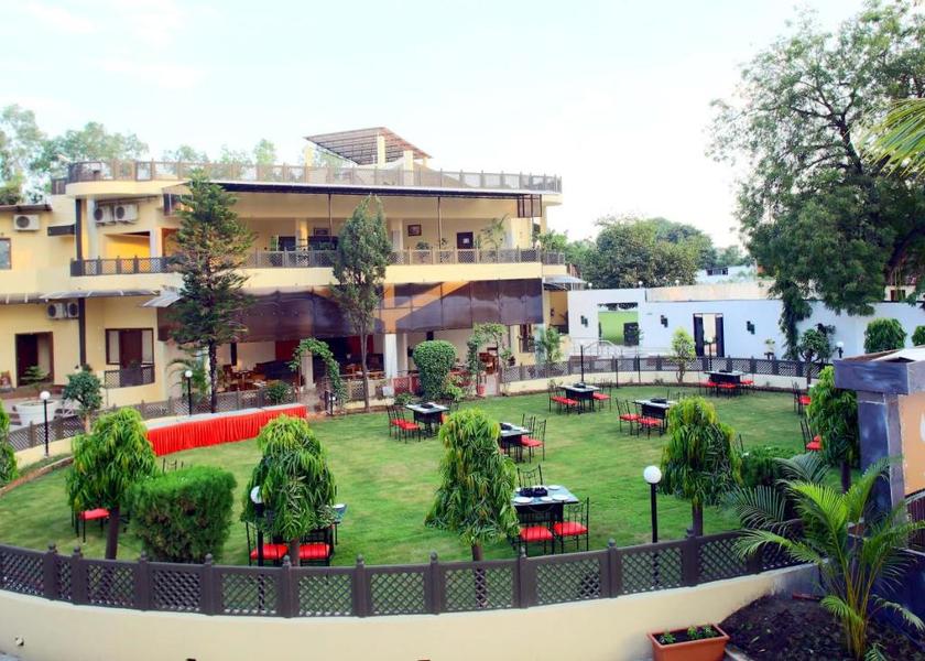 Madhya Pradesh Sagar Hotel Exterior