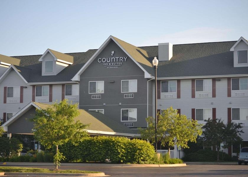 Illinois Gurnee Exterior Detail