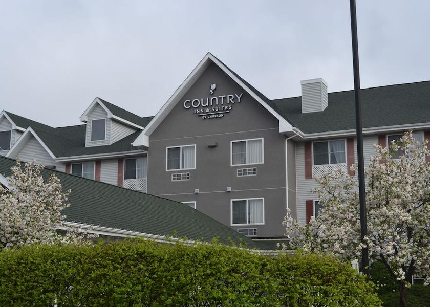 Illinois Gurnee Facade
