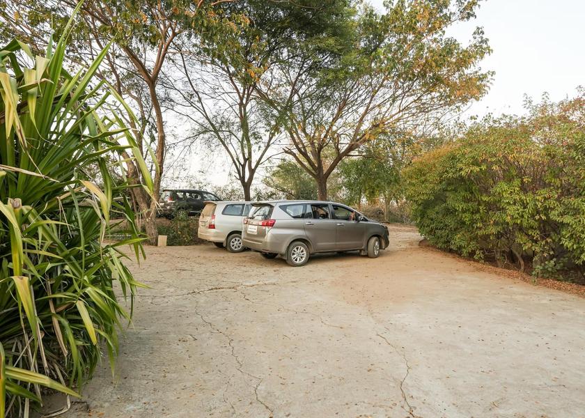 Maharashtra Chimur Hotel Exterior