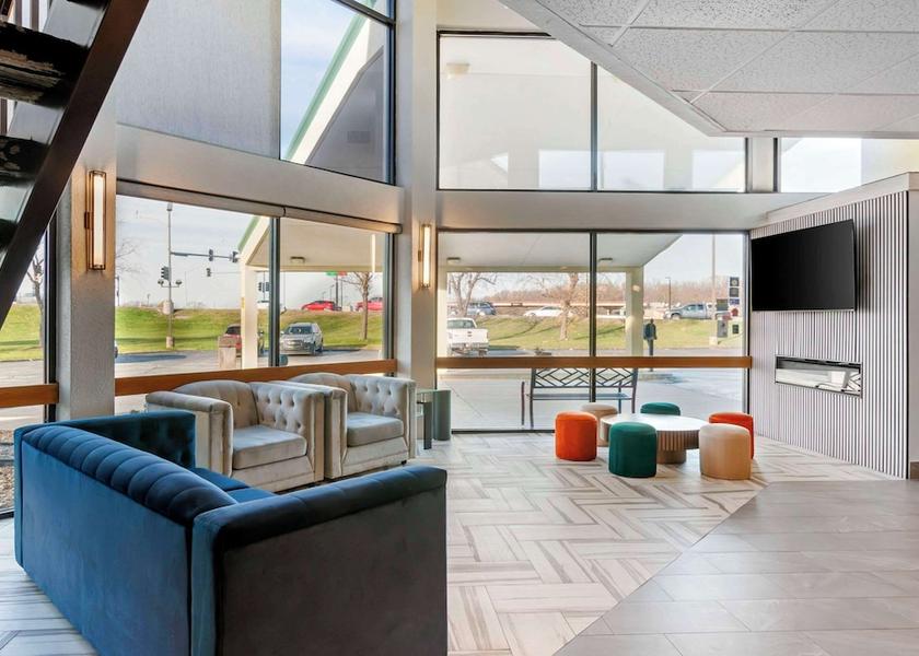 Missouri Foristell Lobby