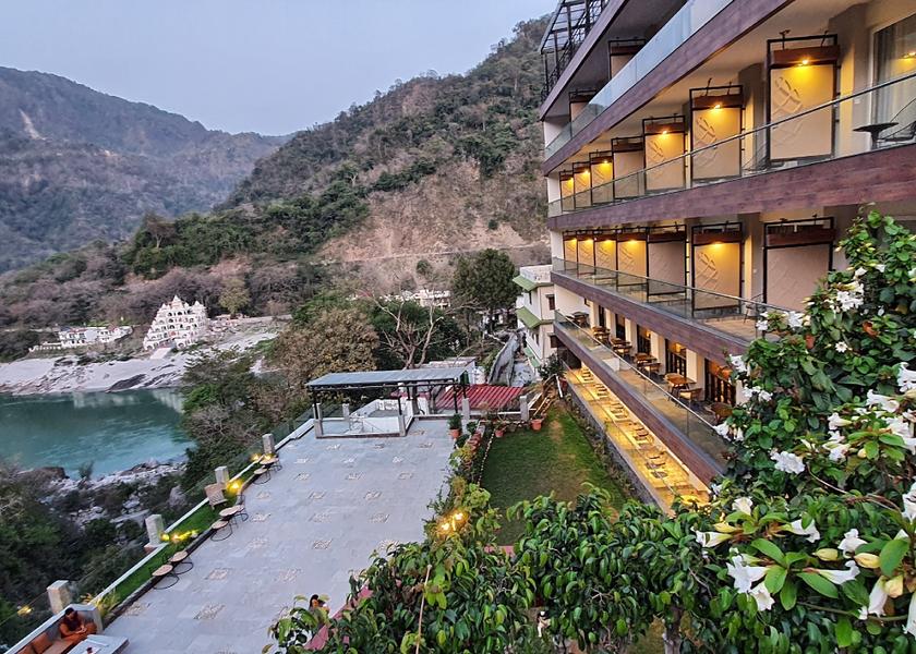 Uttarakhand Rishikesh Hotel Exterior