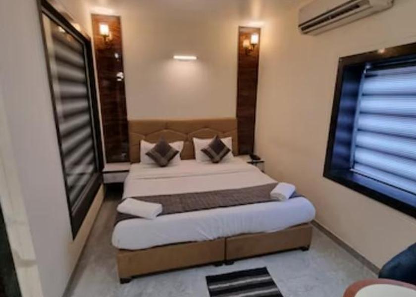 Maharashtra Akola Deluxe Room