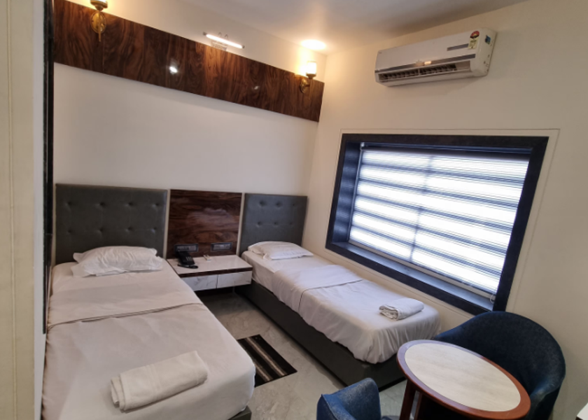 Maharashtra Akola Deluxe Room