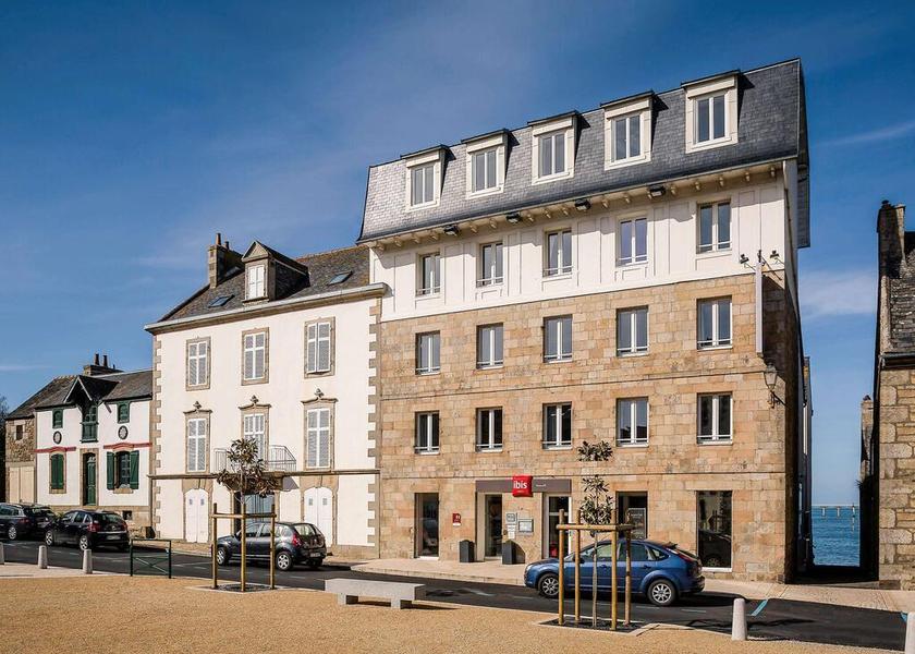 Brittany Roscoff Hotel Exterior