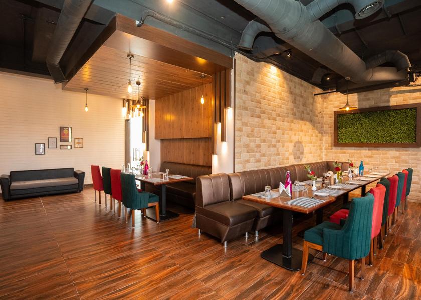 Uttar Pradesh Varanasi Food & Dining