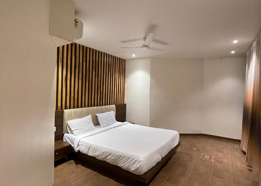 Maharashtra Latur Royal Sweet Room